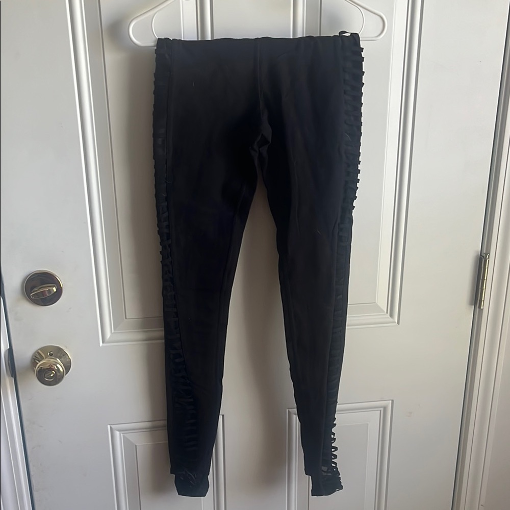 Alo Yoga Black Airlift Leggings